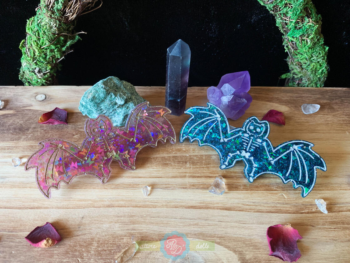 Skeleton Bat Resin Hairclips
